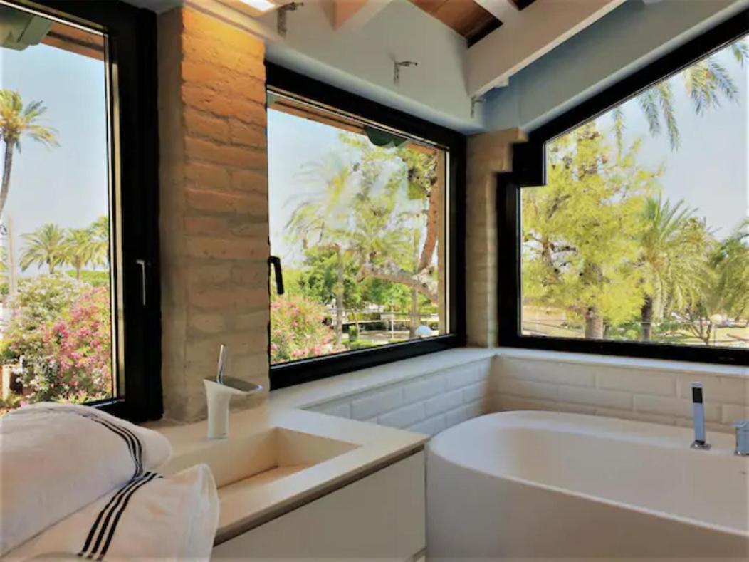 Villa St. Rafael Vilanova i la Geltrú Dış mekan fotoğraf